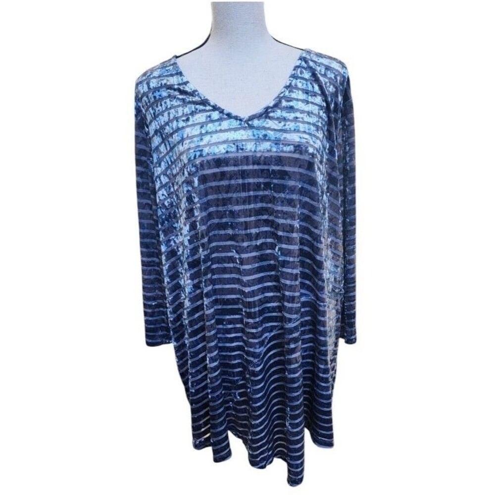 Catherines Velvet Burnout Top Size 2X Blue Super Soft